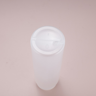 중형 우유 차 병은 차 가게에 누출 증거