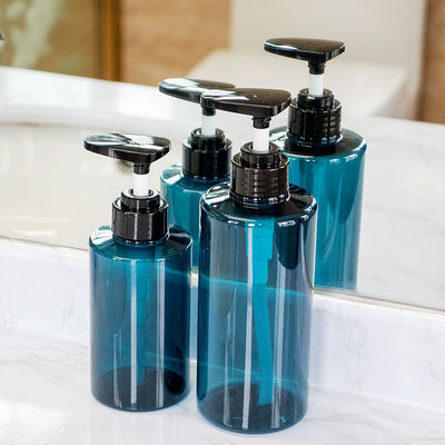 PET 컬러 플라스틱 로션 병 맑은 플립 톱 폐쇄 유형 용액을 쉽게 분배하고 안전하게 보관하도록 설계