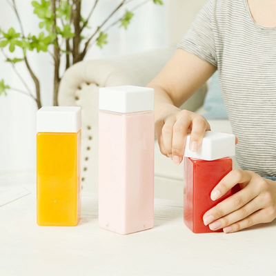 크리스탈 맑은 500ml BPA 없는 고립 플라스틱 우유 차 병