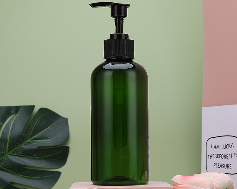 핫 판매 맑은 빈 PET 500ml 샤워 젤 플라스틱 병 헤어 케어 흰색 평면 사각형 샴푸 로션 펌프 플라스틱 병